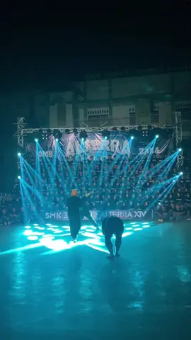 Kompak 😍@SMKS Zainul Hasan #lighting #smk #sekolahan #perpisahansekolah #soundhoregjawatimur #pecah #konser #konten #trend #sound #soundviral #dj #okegas #bersama #music #party #ikutanyangviral #karnaval #light #sekolahan #terbaru #jember #jembertiktok #jember24jam #jemberhitz #jemberasik #acara #event #guru #dosen #viral #masukberanda #berandatiktok #fyp #fyppppppppppppppppppppppp #tiktok #4u #xybca #fouryoupage
