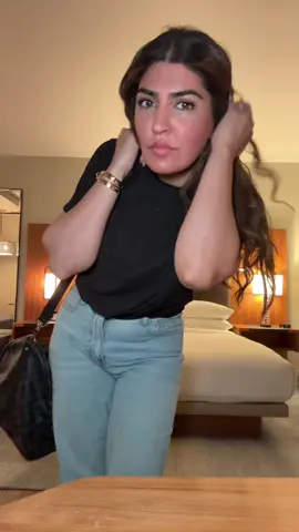 A hotel room to yourself is a different feeling as a mom @Marriott Hotels  #staycation #momlife #momvacation #thisismyhouse 