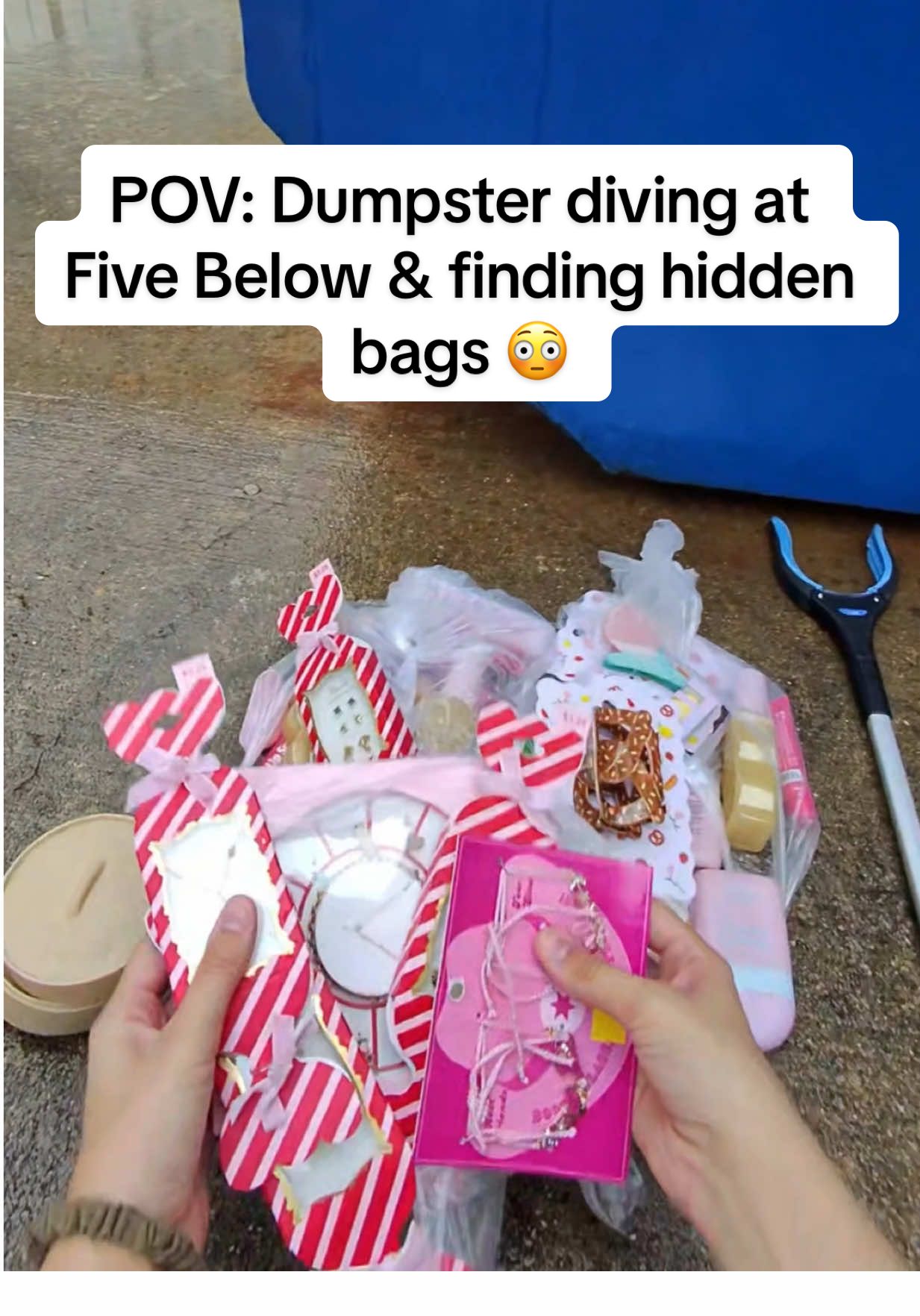 A dumpster diver already checked here but missed this.. #dumpster #dumpsterdiving #fivebelow #jackpot #oops #glamourddive 