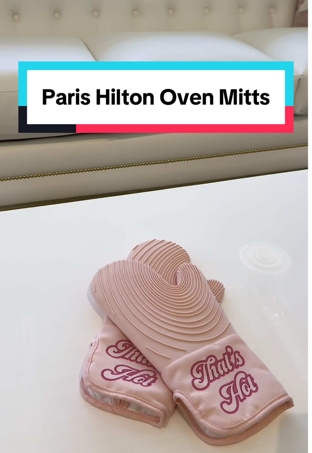 They’re too cute not to wear all the time 💕💅 #parishilton #ovenmitts #pinkkitchen #sliving #mothersdaygift 