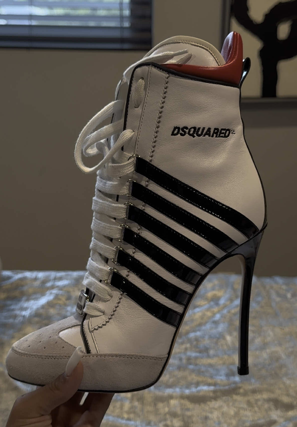 Yall know I’m the @DSQUARED2 queen 😘 follow me on Snapchat skaijackk for more fashion content 