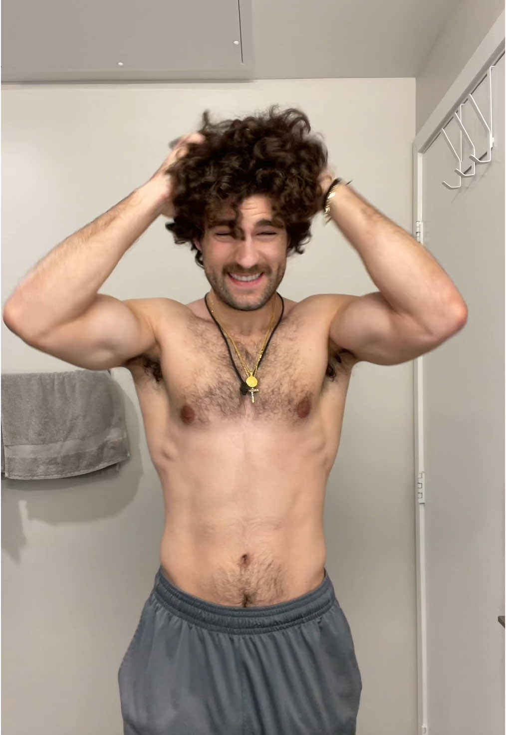 Gotta put it together we’ve got things to do !! 😎🤟 #menshair #curlyhairroutine #curlyhairstyles 