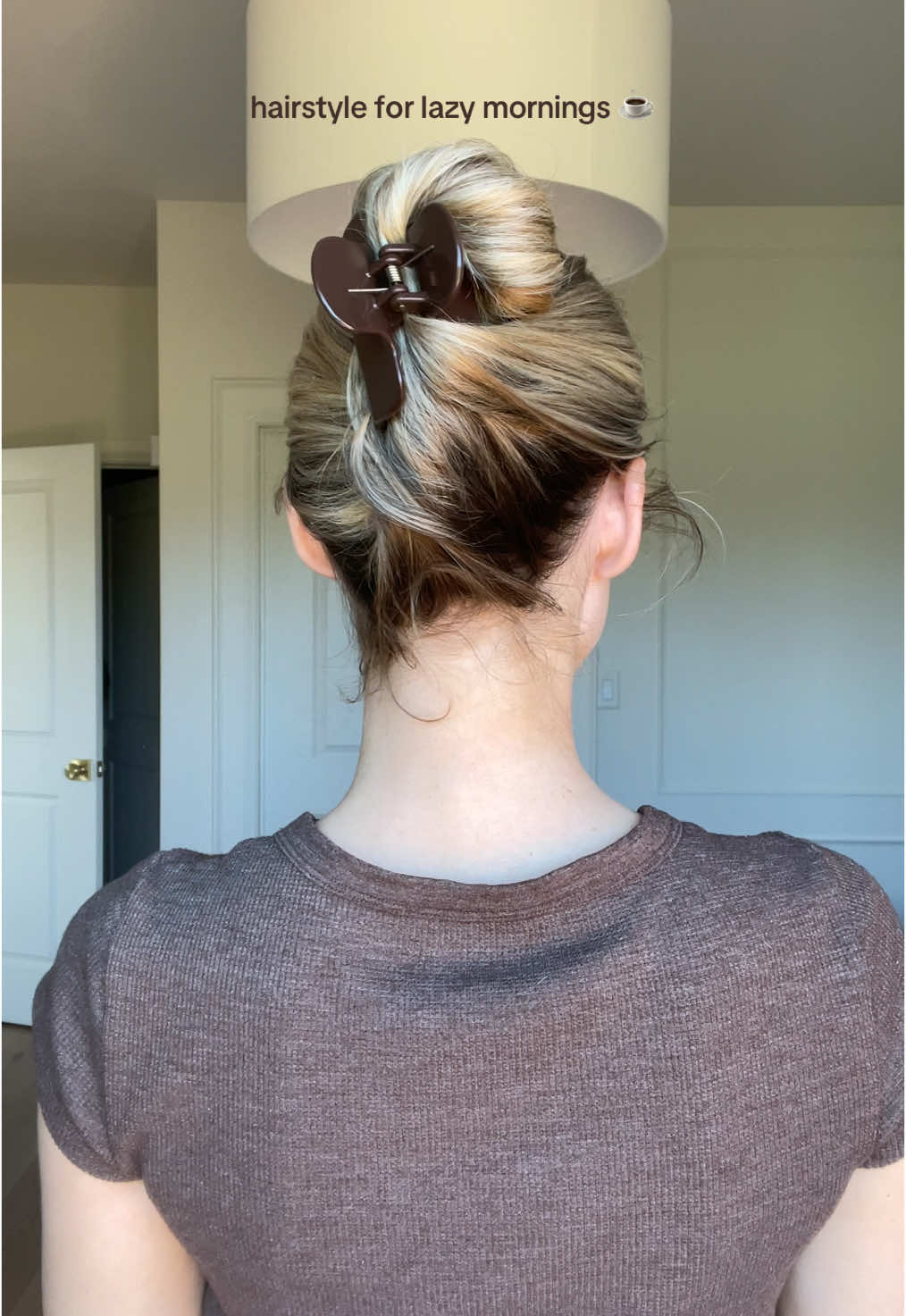 another claw clip hack 🤎 #clawclip #cliphack #hairstyle #hairtok 