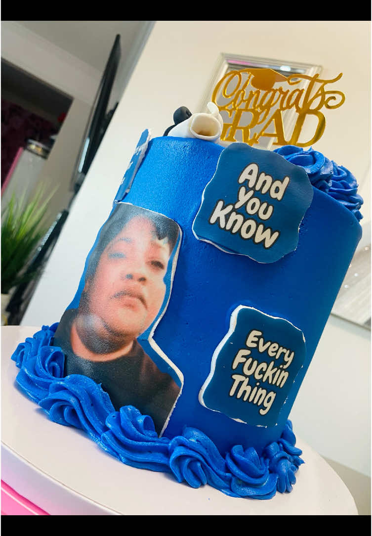 Graduation Cake Text 904-600-2335 for inquiries  Located in South Jax #GlamourGourmet #BestInJax #JaxCakes #Duval #Jax #CustomCakes #Baking #CakeDecorating #NMJones 