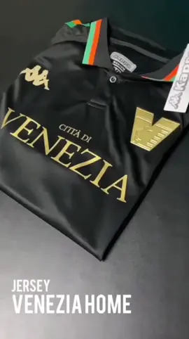 Jersey Fans Version Venezia Home 2022 2023 #sepakbola #Home #fansversion #football #venezia #hitam #highquality #import #terbaik #berkerah 