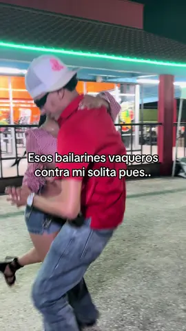 Contra mi solititaaaaa#baile #fyp #viral #latina #bailestiktok 