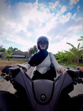 😄 #trending #fypage #xybca #trand #jalanjalan #naikmotor #xmax #tranding #trendingnow #yamahamaxi #fyppppppppppppppppppppppp 