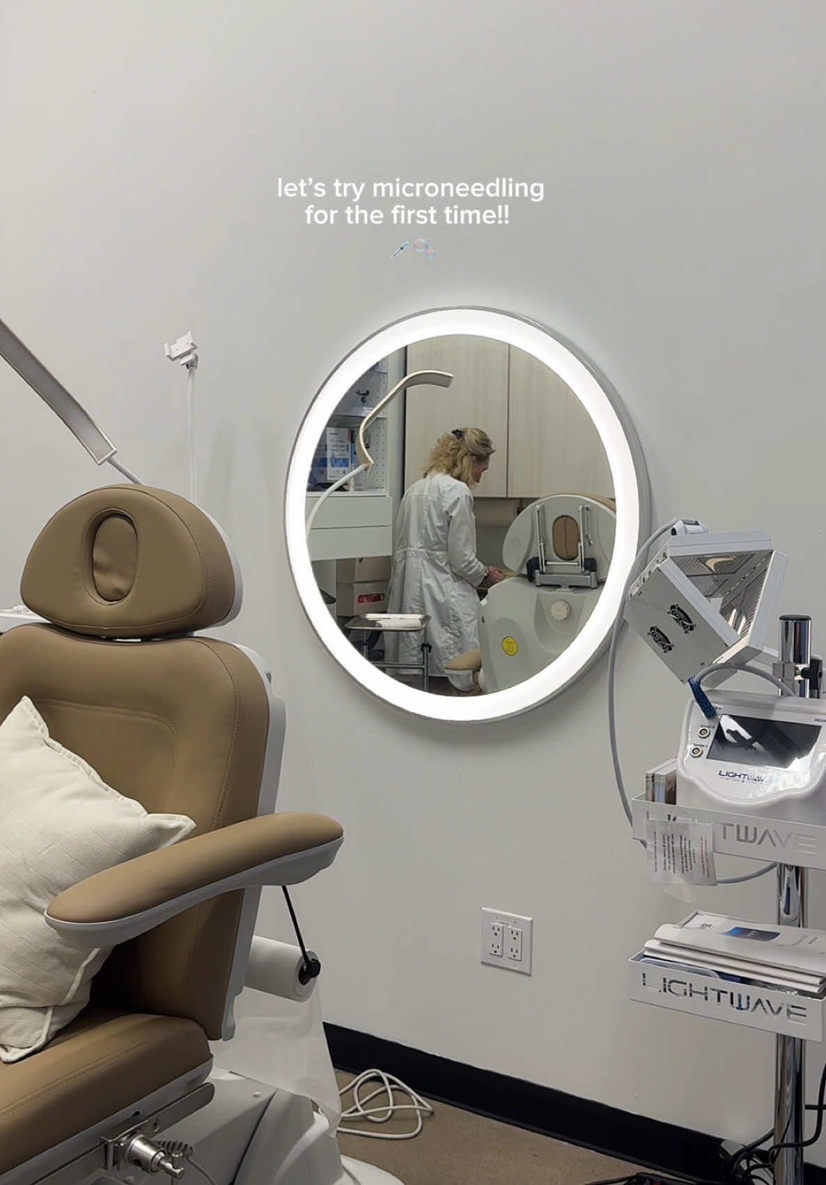 let’s try microneedling for the first time 💉 if you book with @Beauty Oasis By Suterra, then let them know that I sent you!! #microneedling #microneedlingface #microneedlingtherapy #beforeandaftermicroneedling #acnetreatment #skintreatment 