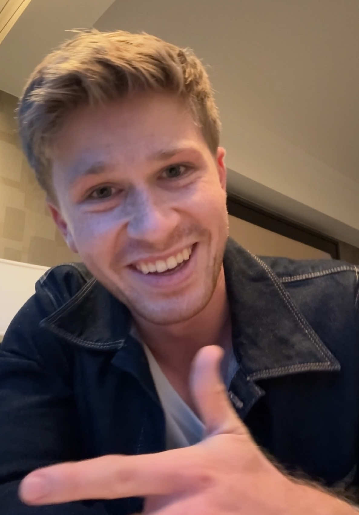 Everyone here on TikTok keeps asking me about this viral ‘Human V Gorilla’ debate 😂 I'm finally weighing in on the discussion everyone is talking about. 