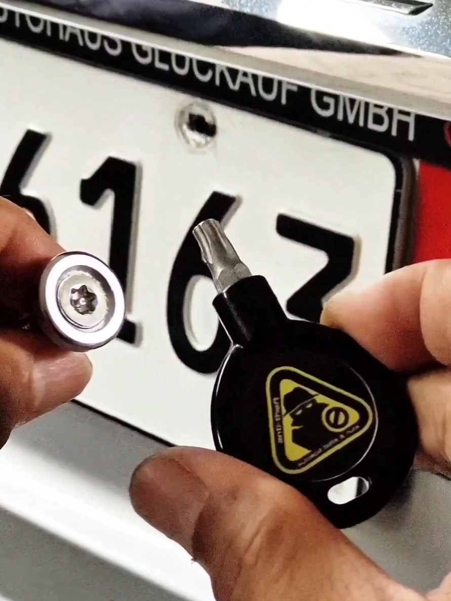 The ultimate anti-theft plate bolts .#antitheftbolts #autospaboltsandnut #antitheft #securitybolts #licenseplatebolts #originalproduct #licenseplatebolts 