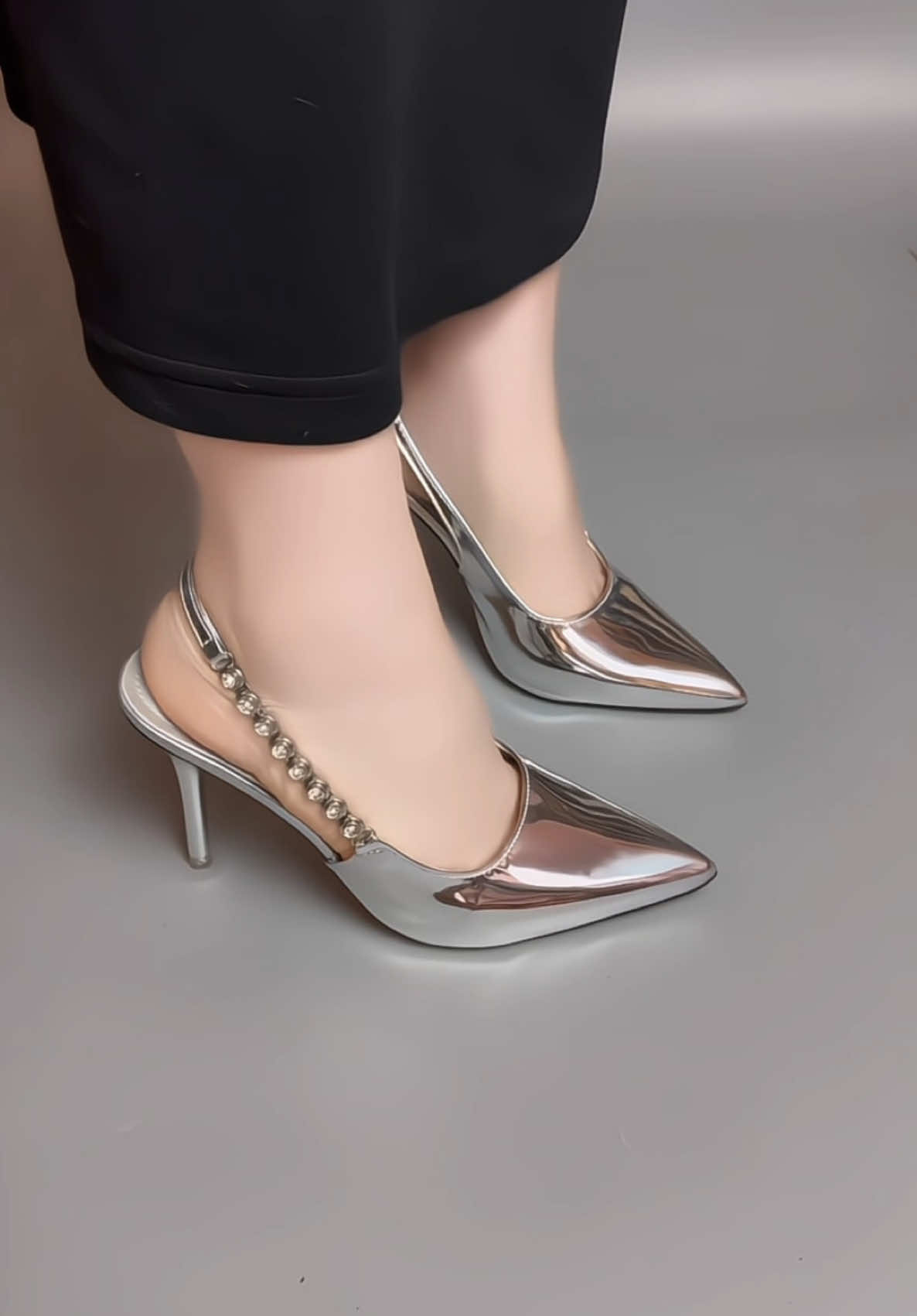 Giày cao gót mũi nhọn dây đính đá sang trọng #trangdepxinh #xuhuong #caogotdep #giaycaogot 