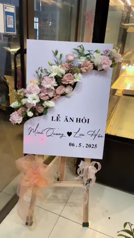 Bảng wellcome lễ ăn hỏi cho các bà tham khảo ❤️ Tiệm của Hannah luôn chào đón các câu ❤️#hannahshop #haent263 #hoa 