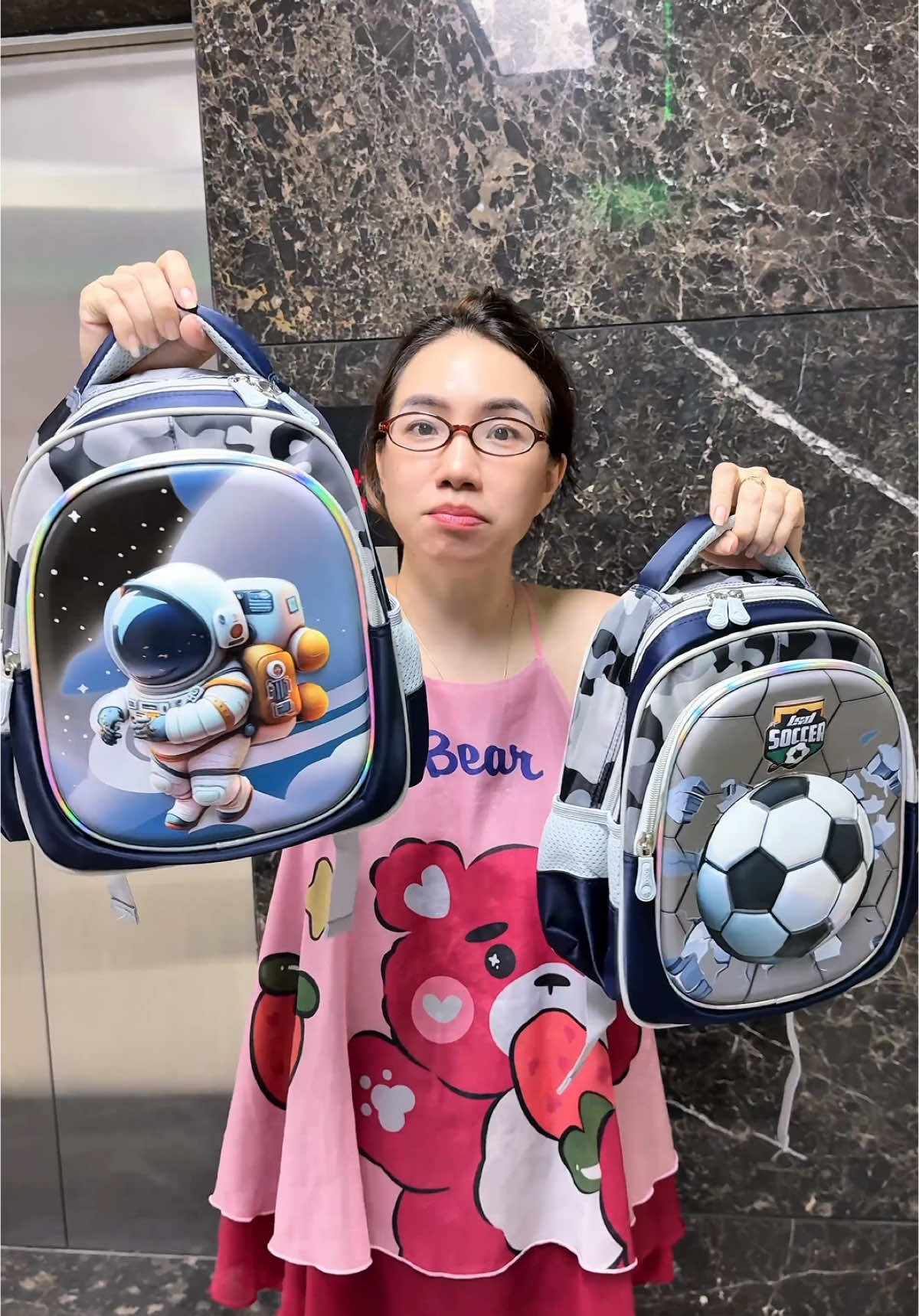 Balo 3D mầm non in nổi phi hành gia, quả bóng #xuhuong #xuhuongtiktok #huyenhomhinh247 #balomamnon #balochobe 