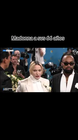 Madonna en la Met Gala 2025. #metgala2025 #madonna 