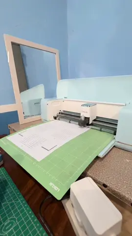 Loklik iCraft calibration is the first big step in ensuring your outputs are flawless. You may not get it right the first time but hey, patience is a virtue 😉 #Loklik #loklikcuttingmachine 