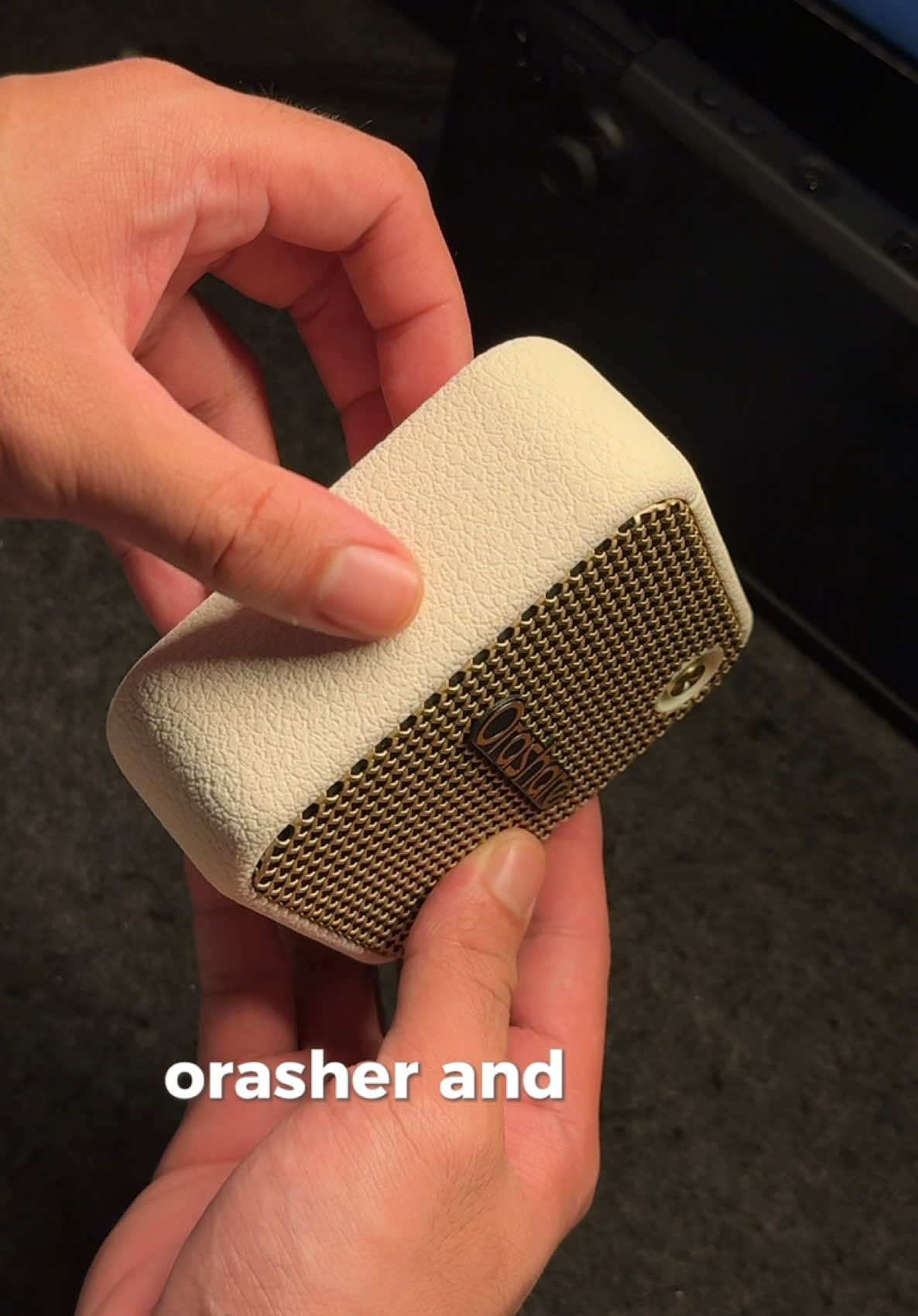 Orashare BS19 portable, affordable and merong napakagandang sound quality and aesthetic #orasharebs19 #bluetoothspeaker #wirelessbluetoothspeaker #speaker 