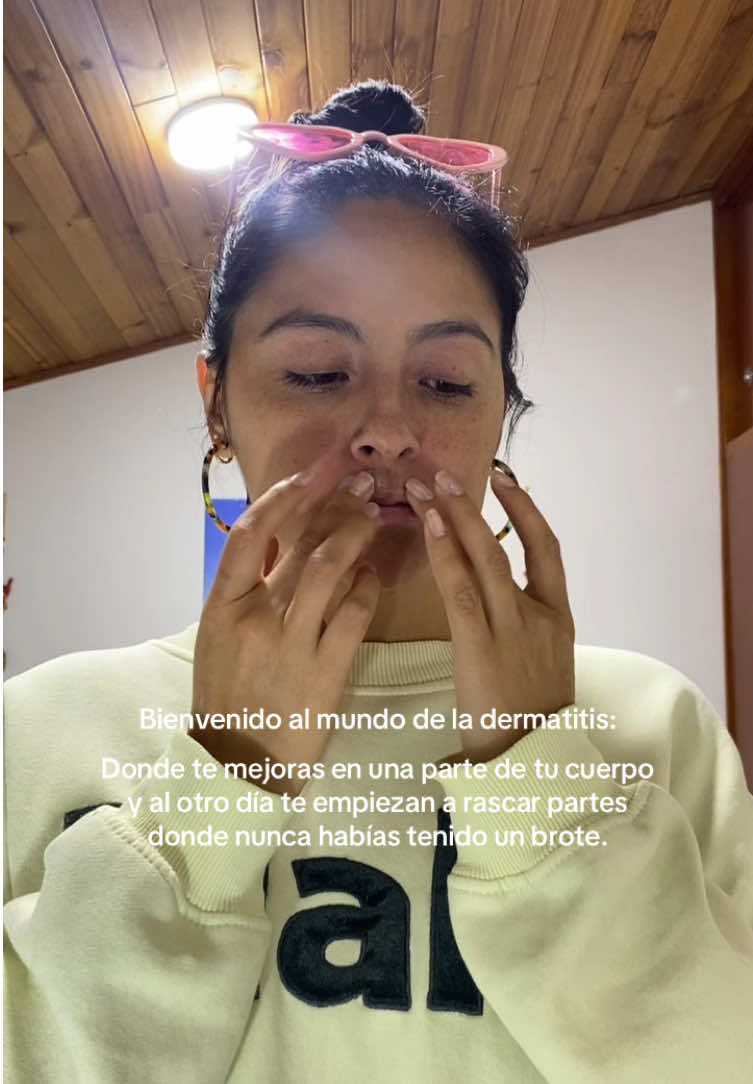 Incertidumbre es lo que define nuestro proceso con la piel. Un día todo mejora y al otro no podemos parar de rascarnos. #piel #dermatitis #skincare #eczema #dermatitisatopica #pielsensible 