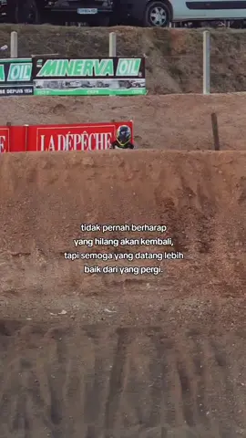 #motocross #fyp #mxgp #yz #renthal #lakilaki #wanita #story #sadstory 