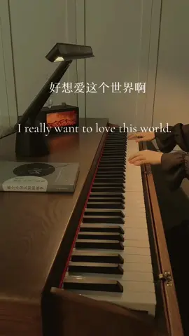 I really want to love this world. #betsypiano #piano #pianomusic #betsydeskpiano #pianocover #pianoplayer 