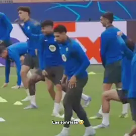 Dúo caótico, hacen de todo 👌 #ferrran #pedri #pedrigonzalez #ferrantorres #fcbarça #fcbarcelona #twopersonalities #togheter #friendship #pedriferran #fedri #eyesonyou #smiles #