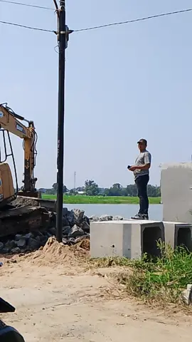 request'a lagu pertengkaran Johon belo