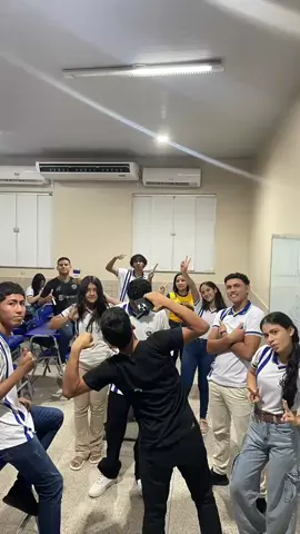 😎😎#terceirao #vaiprafy #escola 