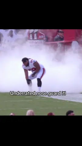 Underrated nose guard in the league doesnt get the recognition he deserves #nflfootball #tampabay #defense #fyp #athlete #vitavea #defensivelineman #nfl #edit 