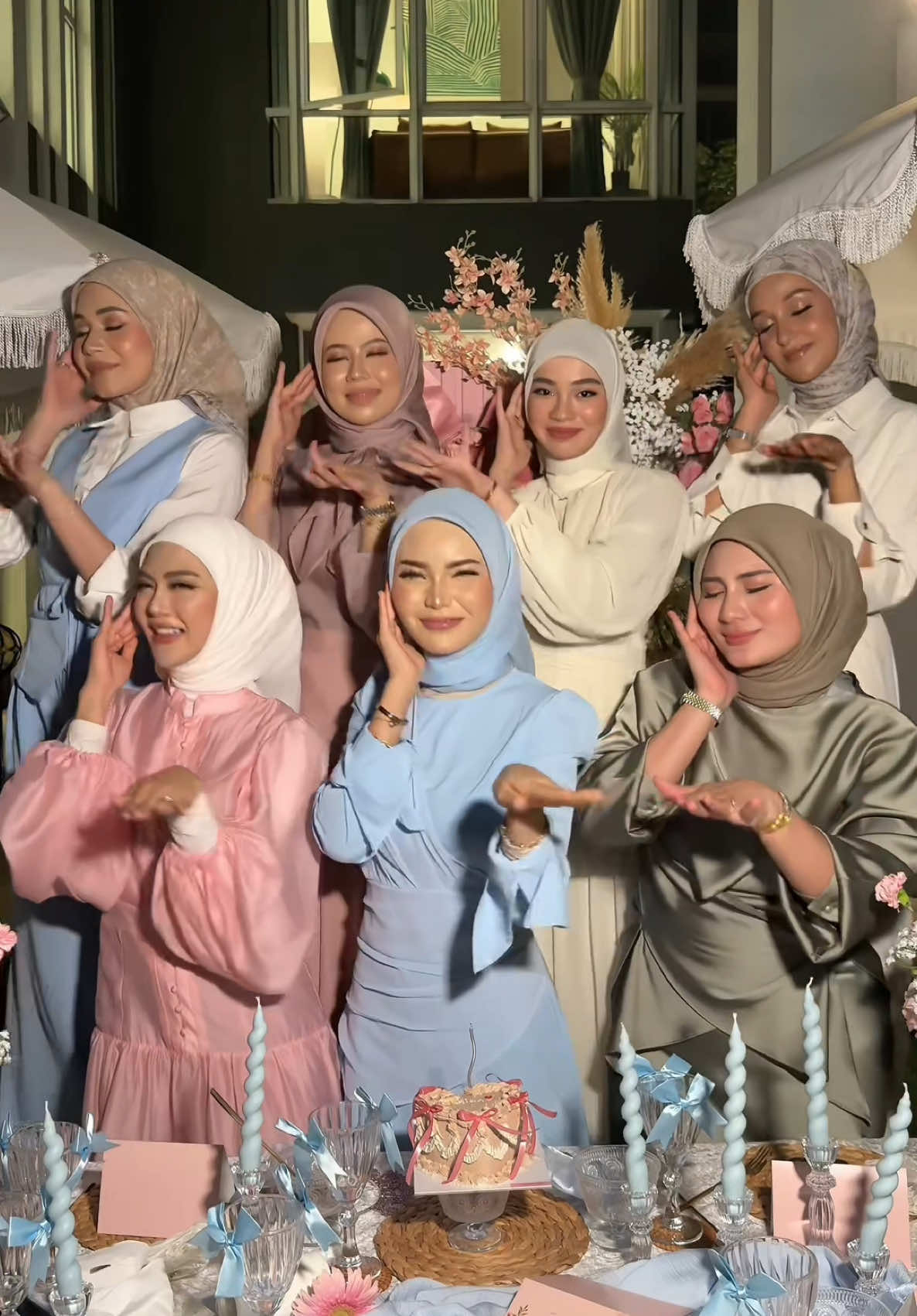 🦦 @emaaaaa @dian farra @Farah Deluna @Fatimah Zahra @Lyanatasya @Ananda_natashaaa 