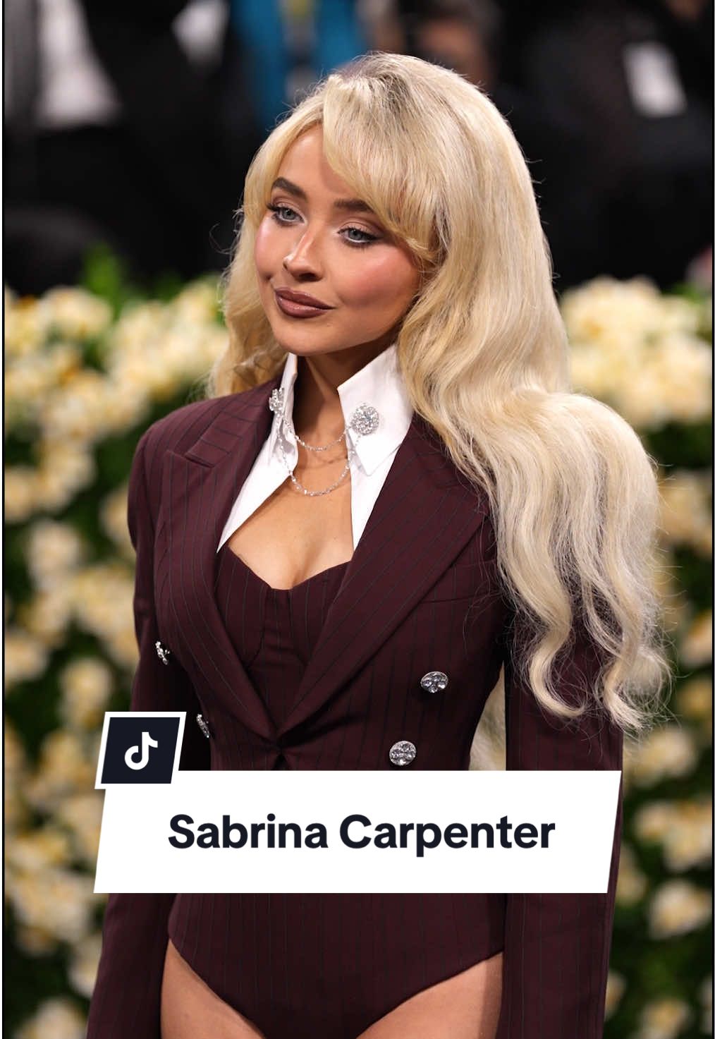 @Sabrina Carpenter at the #MetGala 2025. #voguegermany #metgala2025 #metgalastyle #sabrinacarpenter #sabrinacarpenteredit #sabrinacarpentervideos #sabrinacarpentervideos 