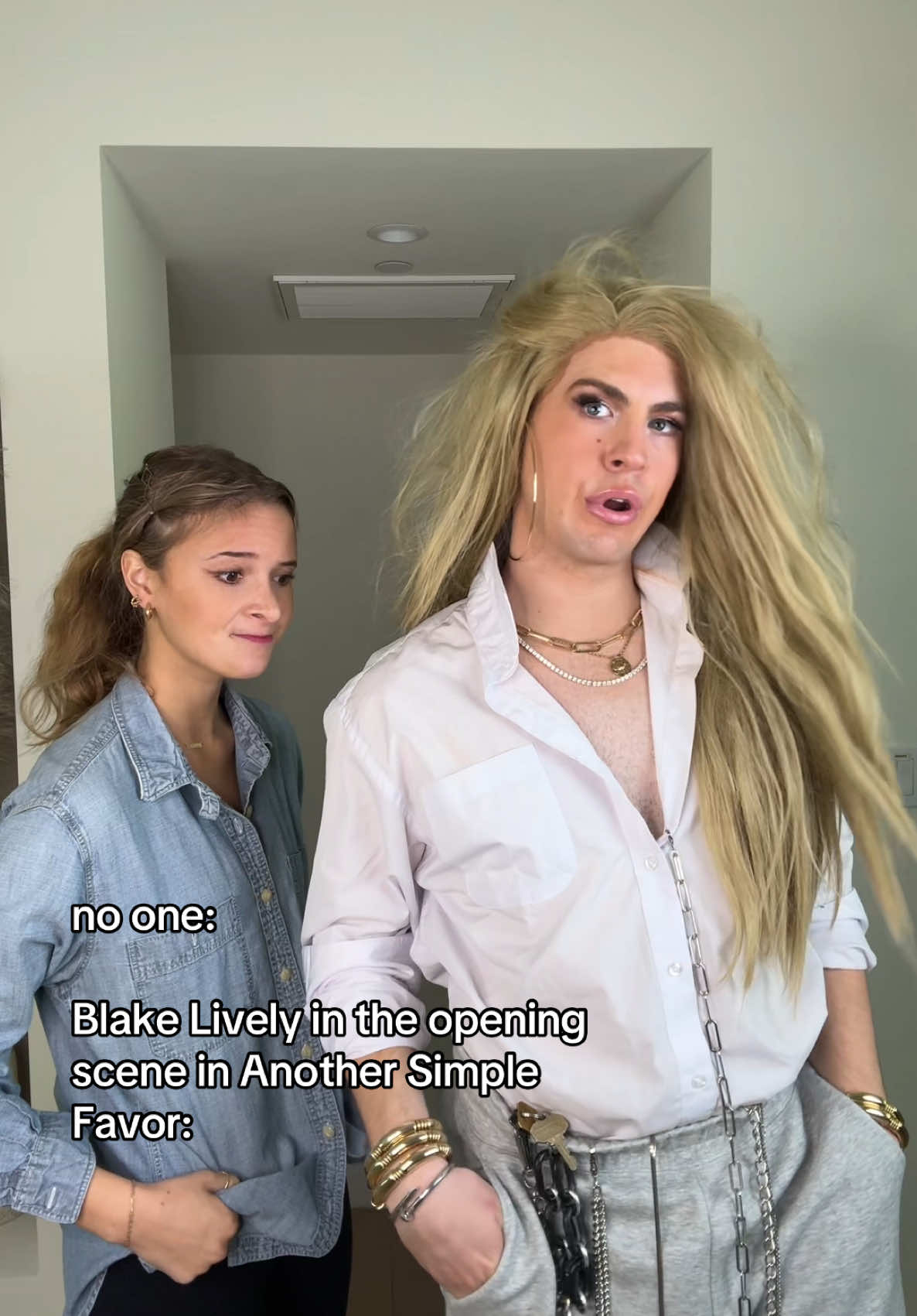 the chains, hair, everything😫 @Michael Pavano #anothersimplefavor #anothersimplefavormovie #asimplefavor #blakelively 