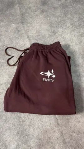 Cakepp nih warna Dark Brown nya✨🤩 Langsung bungkus 🤙🏻 #fyppppppppppppppppppppppp  #sweatpants  #unisex 