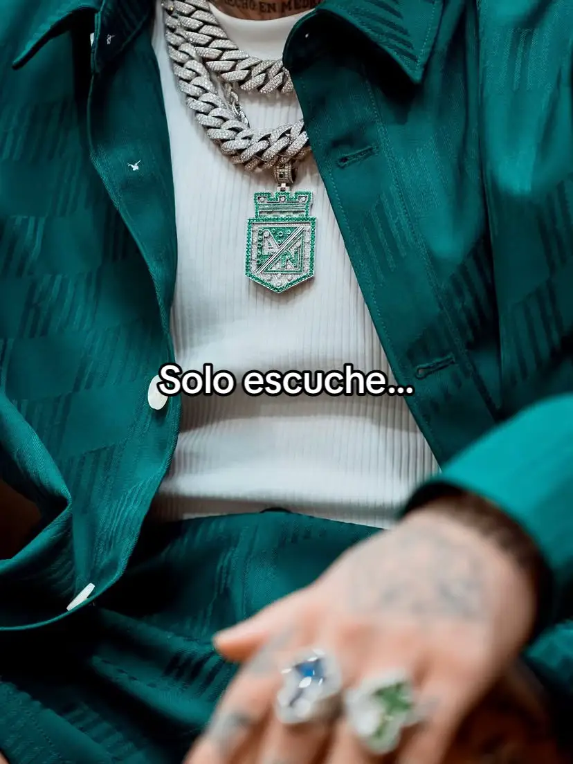 Mientras tu brincabas de lejos me miraba me decía “no paré” que estaba to’a mojada que mi chimbo te encanta que el así no te daba por eso conmigo una diabla malvada, baby, tu ere’ un peligro y eso a mi me enloquece si me toca matar lo hago varias veces yo no he pagado cana pero pago lo’ juece’ por comerme de ese culo cada que amanece yo no tengo chaleco y eso no me preocupa si su novio se entera que se chape ese hptx que no yo pongo queja que yo pongo lo mío y ese culito suyo me tiene convencido que me voy a meter que te lo voy hacer yo voy es pa’ tu casa que no pago motel en ese balconcito ahí yo te vo’a dar porque tu ere’ mía cuando quiera