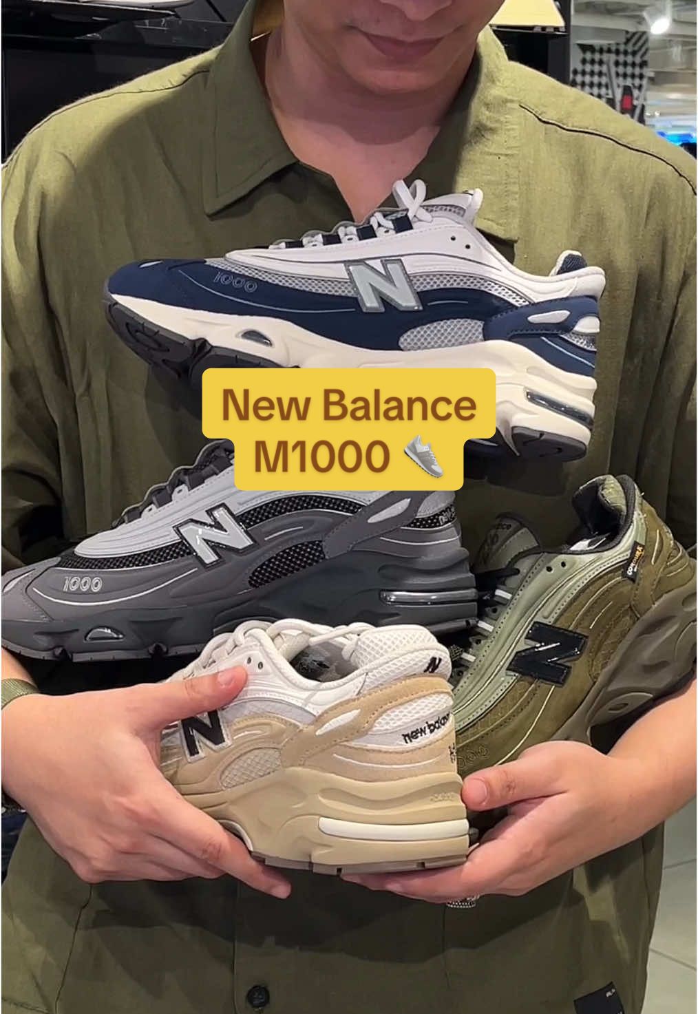 I can't believe this @New Balance M1000 pair isn't talked about more. With it's comfort, versatility and unique look, it's my current favorite New Balance sneaker @Foot Locker Philippines #newbalance #newbalance1000 #sneakers #sneakerreview 