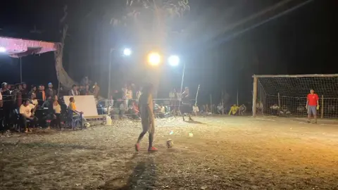 #nightpenaltyshootoutgame #footballtiktok #cr7 #dhangadhimuser @🌙... S..A..M..I..R... 💐💗⚽? @❝𝐌𝐚𝐫𝐜𝐞𝐥𝐨 _12❞❤️⚽ @🇹 🇭 🇦 🇷 🇺 🇳 🇮 . @ÃaDi TYâ🕸️🪽 @yanos jr 