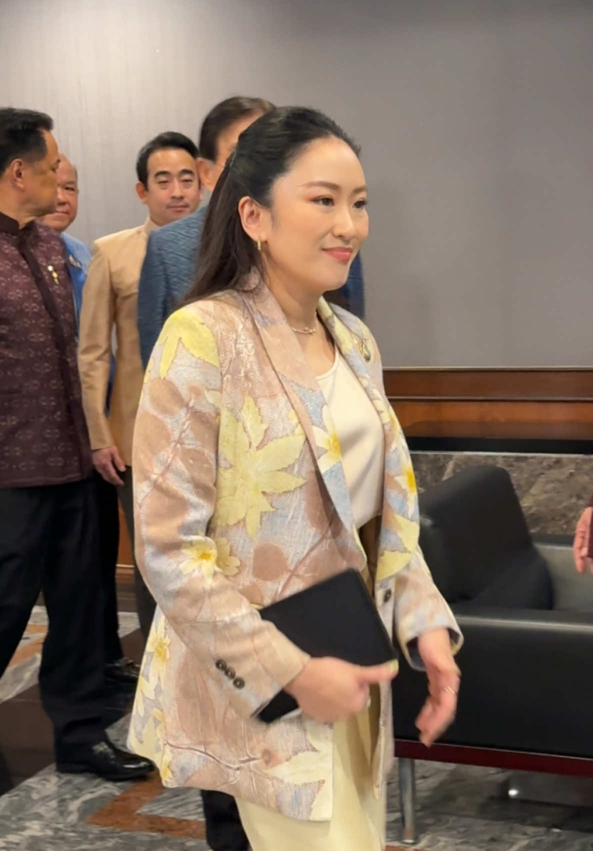 นายกรัฐมนตรีแถลงหลังจบการประชุมคณะรัฐมนตรี ณ ตึกบัญชาการ 1ทำเนียบรัฐบาล วันที่ 6 พฤษภาคม 2568