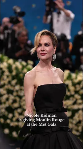 Do you remember the #moulinrouge movie ? #TikTokFashion #onregardequoi #metgala2025 