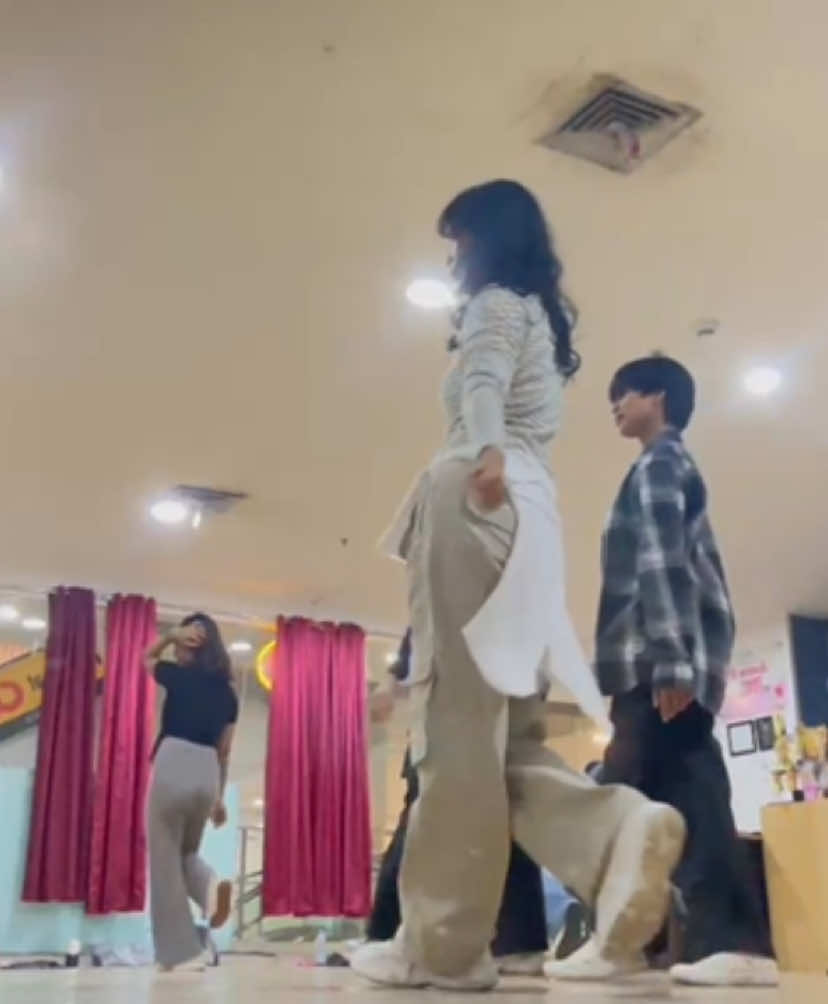 Jennie seoul city 0.75 slowed 🎶 #kpopcover #kpopcoverdanceclass #coverdance #dance #seoulcity #seoulcitydance #jennieseoulcity #seoulcitychallenge #danceclass #kelasdance #kelasdancekarawang #kelasdancecikampek #karawang #cikampek #purwakarta #kepasdancepurwakarta #komunitasdance #vaydancecommunity 