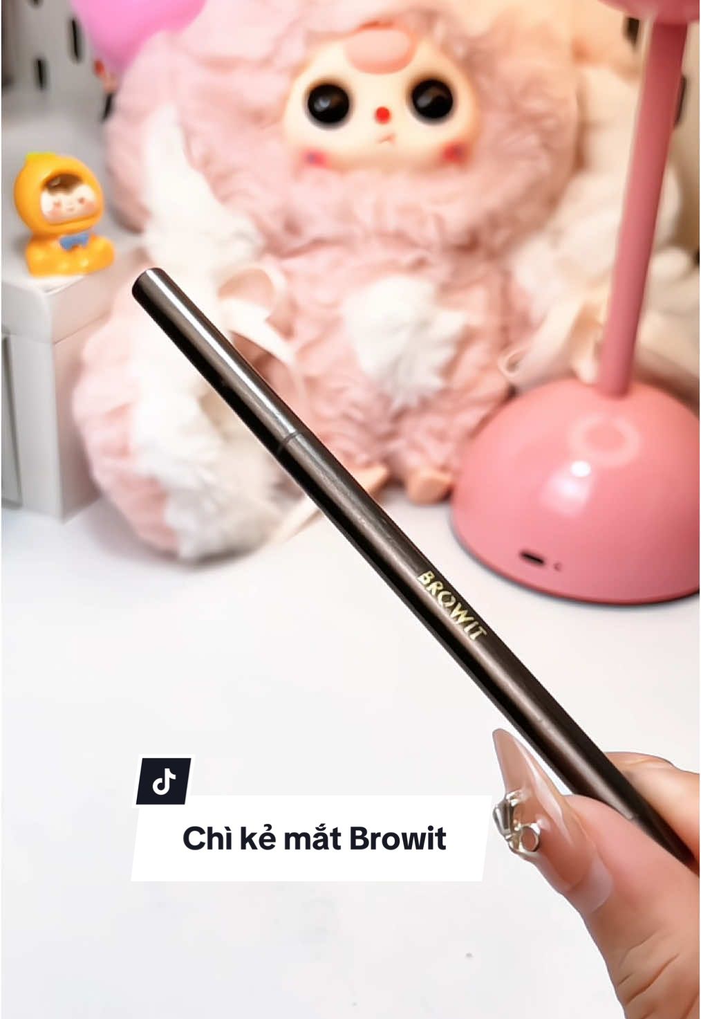 Mới tập makeup nên vẽ chì nha, lâu trôiii nữa í #Eyeliner #browit #browitbynongchat  #makeup #review #goclamdep #xuhuong 