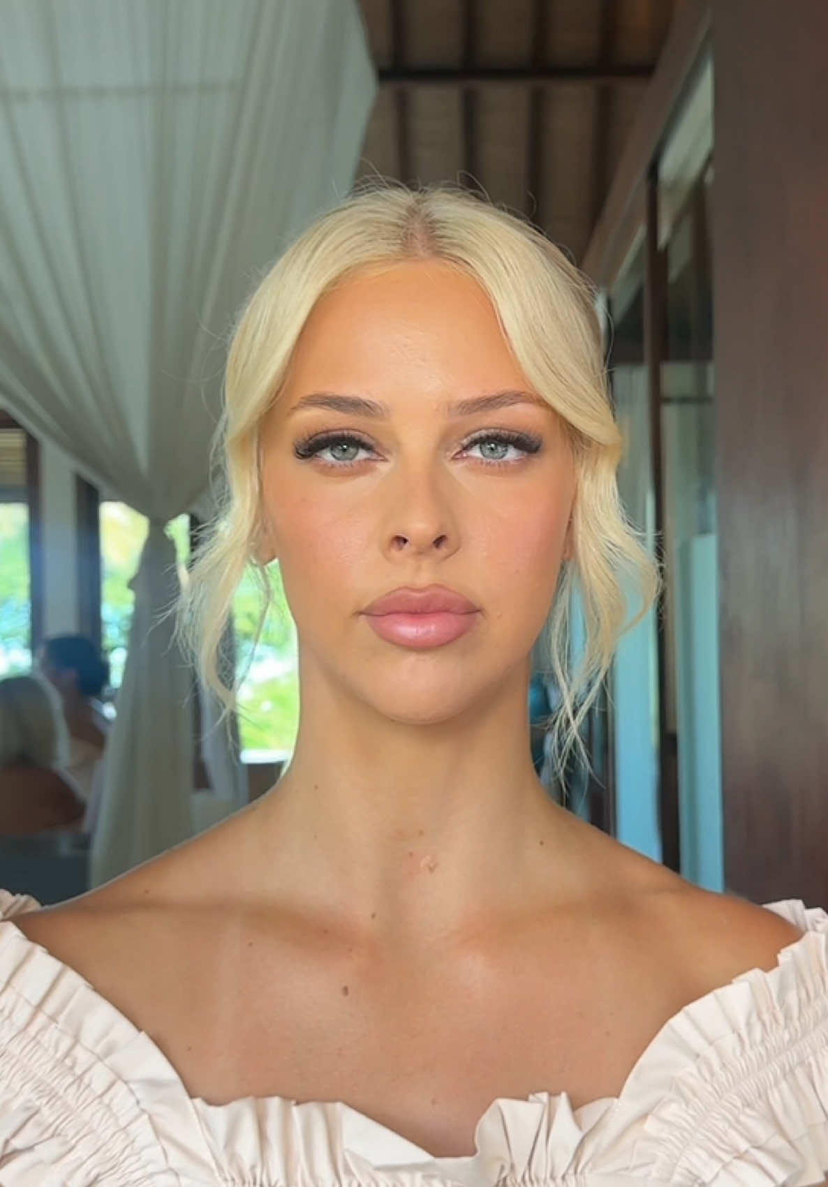 Come with me to work a destination wedding 🧚🏼🤍  So grateful for the places work takes me  #destinationwedding #makeupartist #bridalmakeup #wedding #bali 