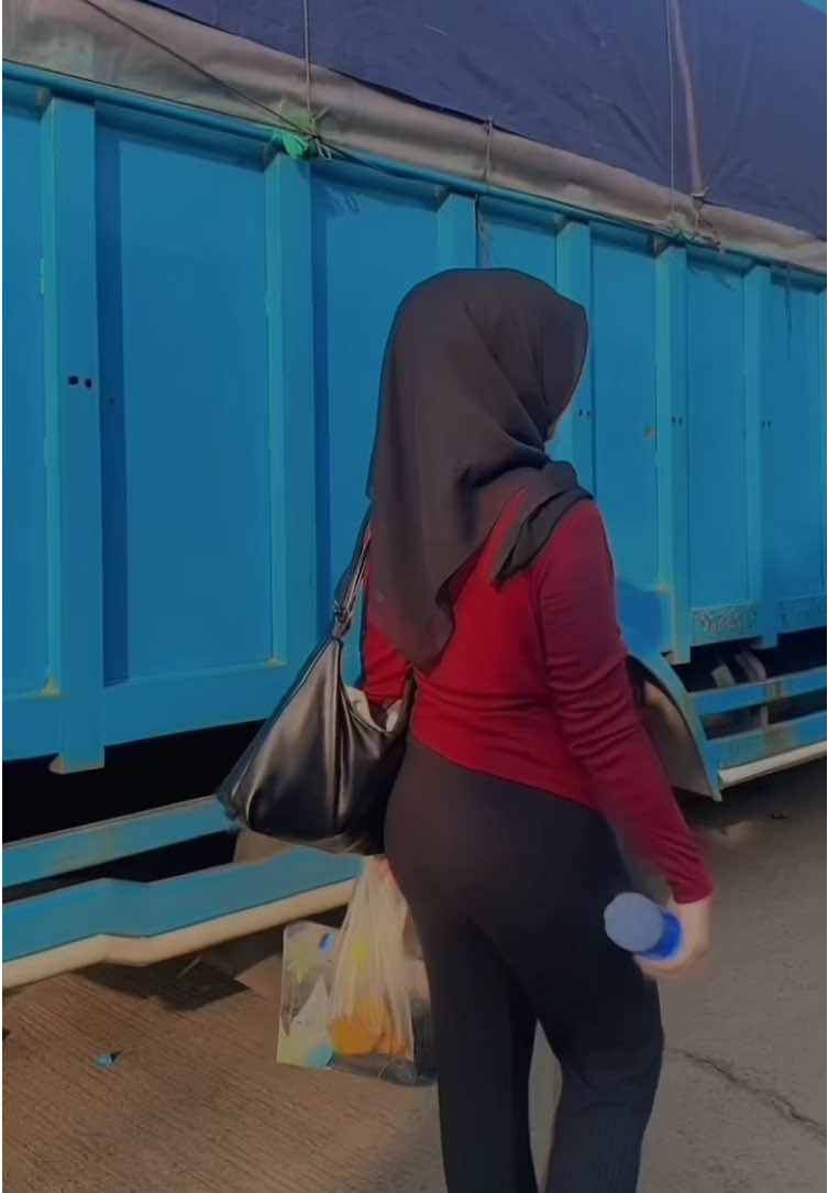 #CapCut bersama truk