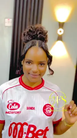 Elf 35 kubana ivyo rasta pamoja na kubana  . Pia tunabana style yoyote ile ya nywele ata nywele yako iwe natural tunabana pia  . Piga simu kawaida au Whatsapp #0714528011  . Tupo Wazi Kila Siku kuanzia saa 2 asubui mpk saa 4 usiku karibuni  . Tupo kinondoni mkwajuni kwenye kituo cha mwendokasi upande wa magari yanaoenda magomeni #fredsaloon  . Tupo pia Kigamboni Mnadani apo apo upande wa pili kuna  sheli ya Rio energy ndani ya sheli #fredsaloon2_kigamboni  . Chakula free kila siku  // Vinyaji free //  Ice-cream  ijumaa ni biriani na kuku #biriani_la_fredsaloon 🍛 🍛  . Ukisuka nywele yoyote Boda ni free #boda_za_fredsaloon  . #hairstyle #longhair #braids #daresalaam #explore #allstyles 