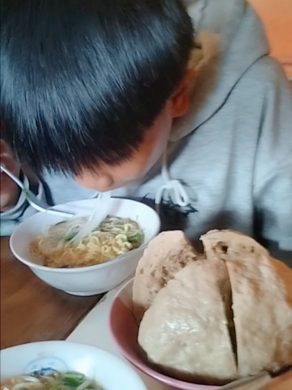 suprot dari mama #videoviral #mukbang #soundviral #viralvideo #lucu #videolucu #viral #ngakak #komedi 