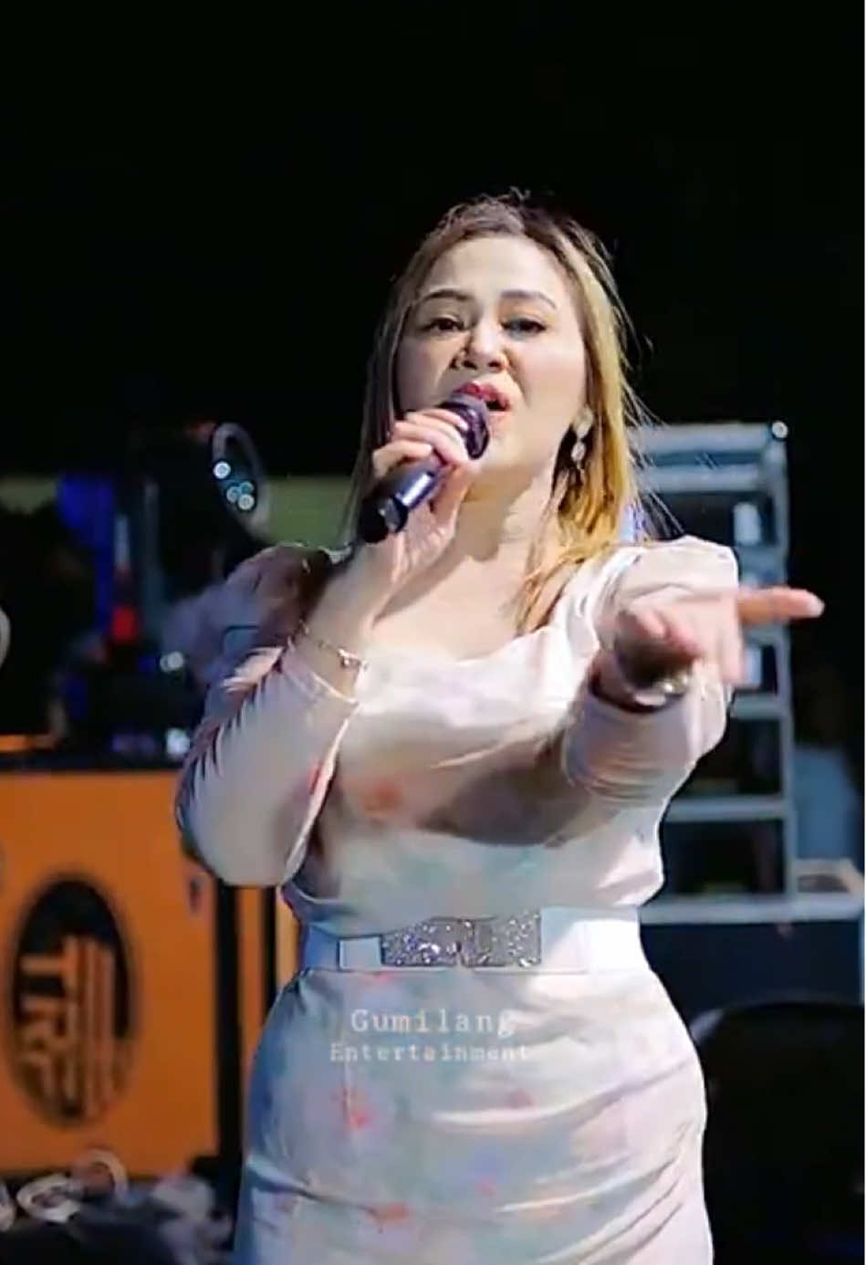 Mengapa kau begitu mudahnya @Eva Aqwiella - BERHARAP TAK BERPISAH FT @Lulu Romansa #lulunirwana #romansa #getsgenerasitanpaspasi #ojinkjepara #dangdut #orkespati #pop #getsfest #remix 