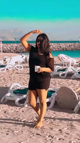 #malavikamenon #malayalam #maloos #model #malavika #Love #happy #iammalu #black #sexy 