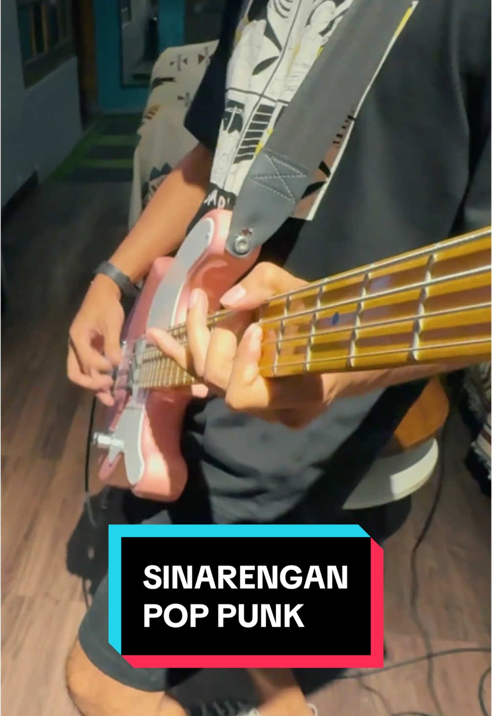 Kali ini agak selow dulu temponya yaa, biar syahdu cuyy Sinarengan Pop Punk Cover by Boedak Korporat +Song & Vocal : @DENNY CAKNAN & @BELLA BONITA 