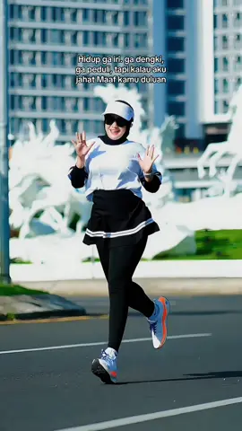 OneSet Olahraga Keren Spill di Keranjang Kuning🧡🧡💙🫶🫶 #outfitolahragawanita #setolahragawanita #ootdolahraga #outfitolahraga #ootdjogging #outfitjogging #onesetolahraga #setolahraga #outfitideas 