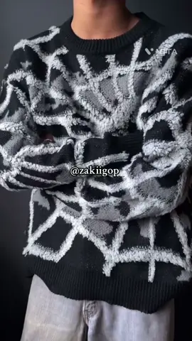 wont get tired promoting this #fyp #spiderman #spidermanjacket #spidermansweater #sweater #sweaterweather #jacket #jacketformen #sweaterformen #foryoupage #viral. _video 