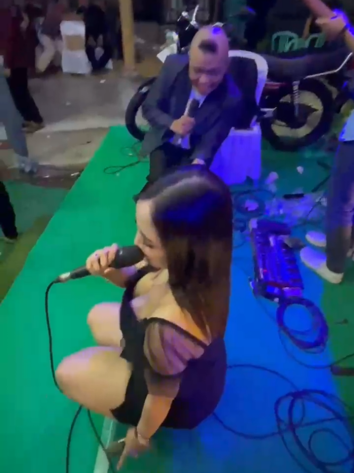 Yo pantese #menangistakberairmata #jandut #jandutan #dewandaru #dewandarutulungagung #dewandaru_tulungagung  #dewandaruentertainment #dewandarumusic #dewandarubudaya #tulungagung #fyp #fypage #fyppppppppppppppppppppppp 