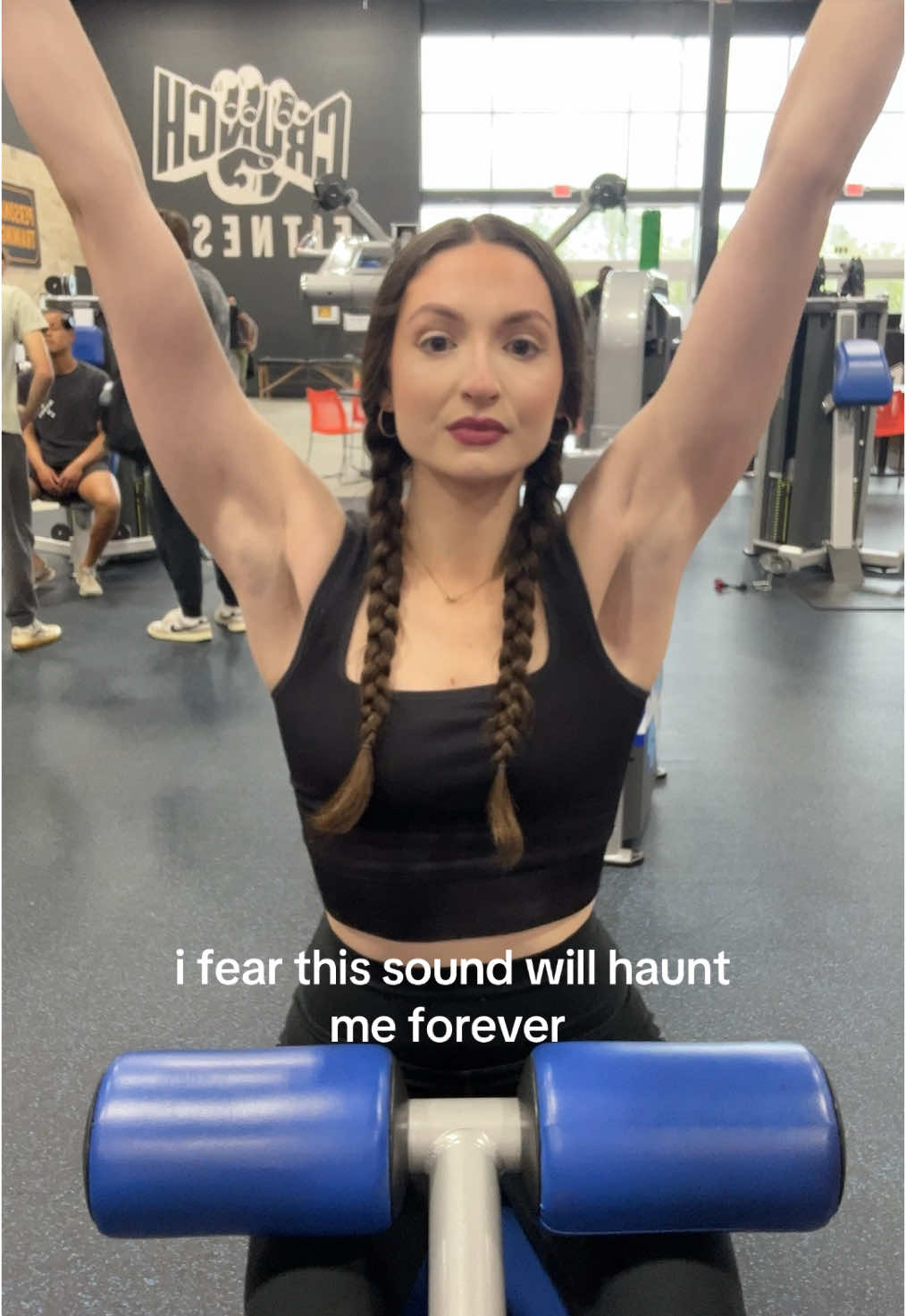 how are you guys filming gym content because i don’t think i’m doing it right😭😭 omw to go buy a tripod and a new phone #gym #fail #phone #fyp #why #no #relatable #humor #sound 