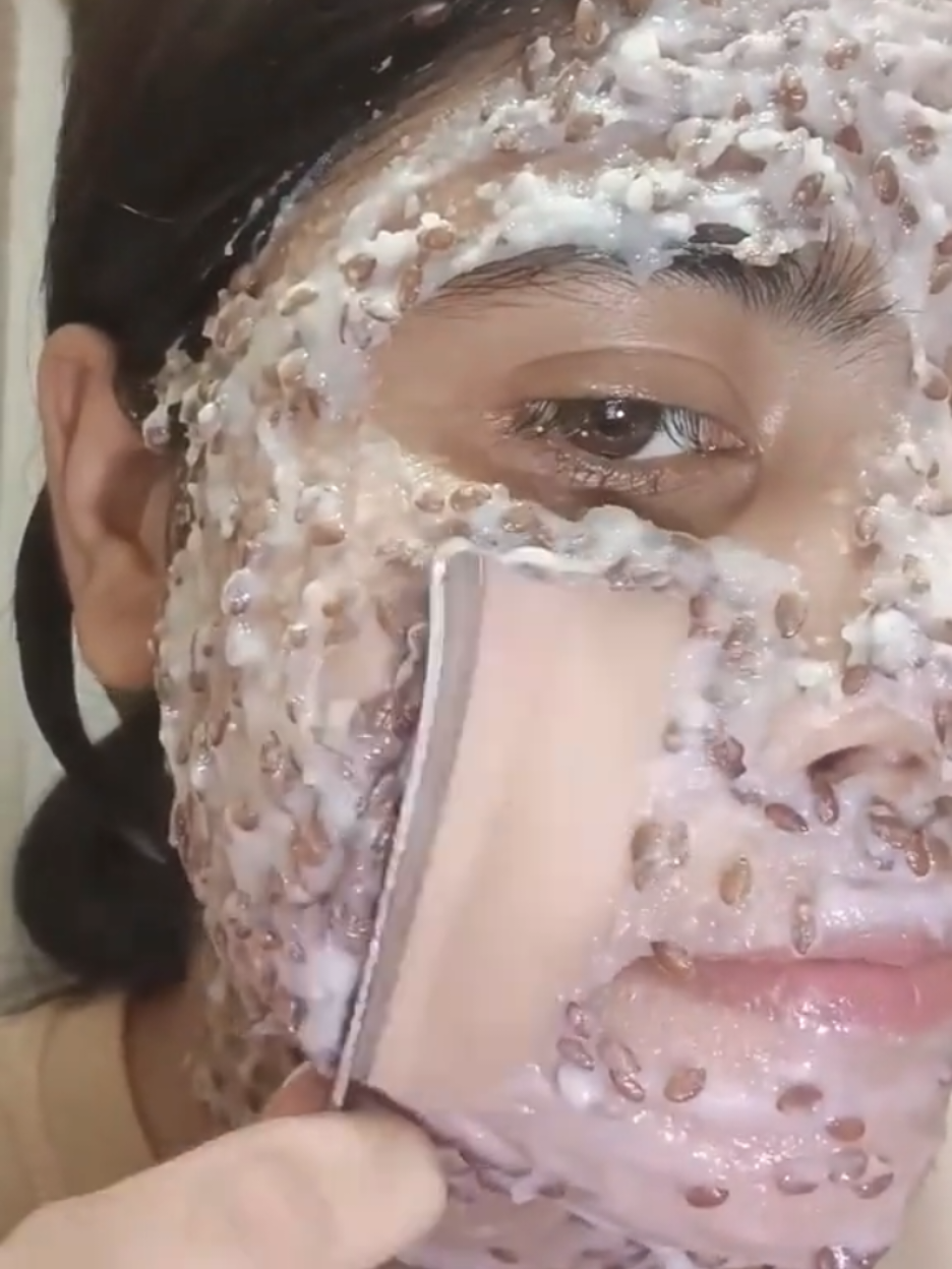 💯Best Flaxseed mask for skin whitening for oily skin✅ #glowingskin #naturalbeauty #diybeauty #skincare #SelfCare #beautyhack #clearskin #skingoal #loveskin #viral #foryou #viralreel #glpwgetter #skincareroutine #healthyskin #SkincareSecrets #viralvideo #fyp #foryoupage #1million #skincare 